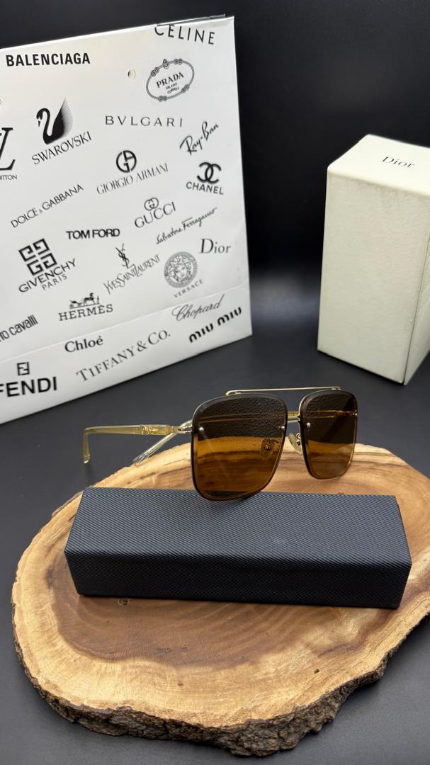 عینک آفتابی مردانه دیور ترکیب فلز و کائوچو کد ۰۲۰۸