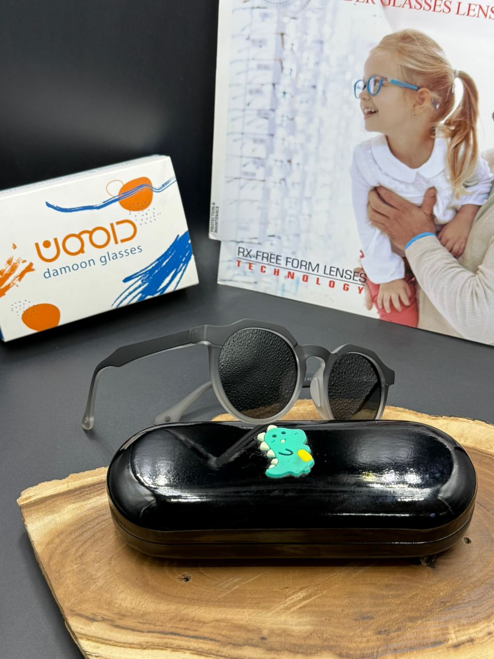 عینک آفتابی بچه‌گانه طوسی مشکی